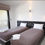 לינה וארוחת בוקר Nature Et Design 4*
