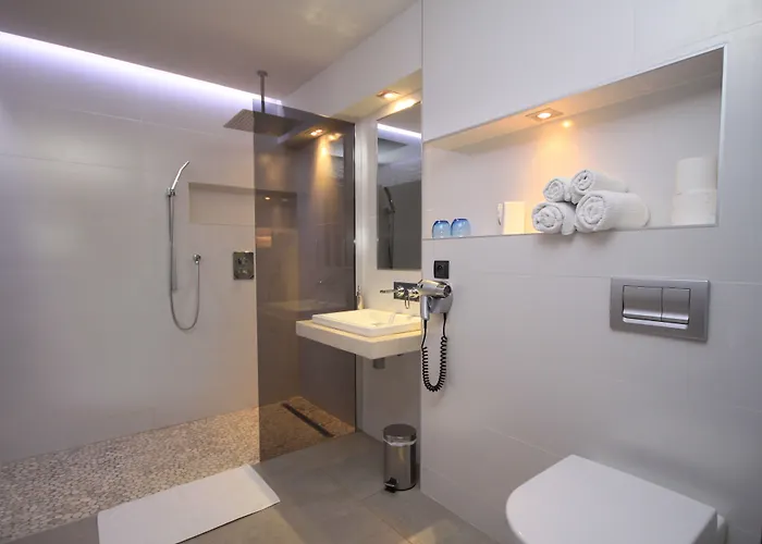 Nature & Design Бонифачо